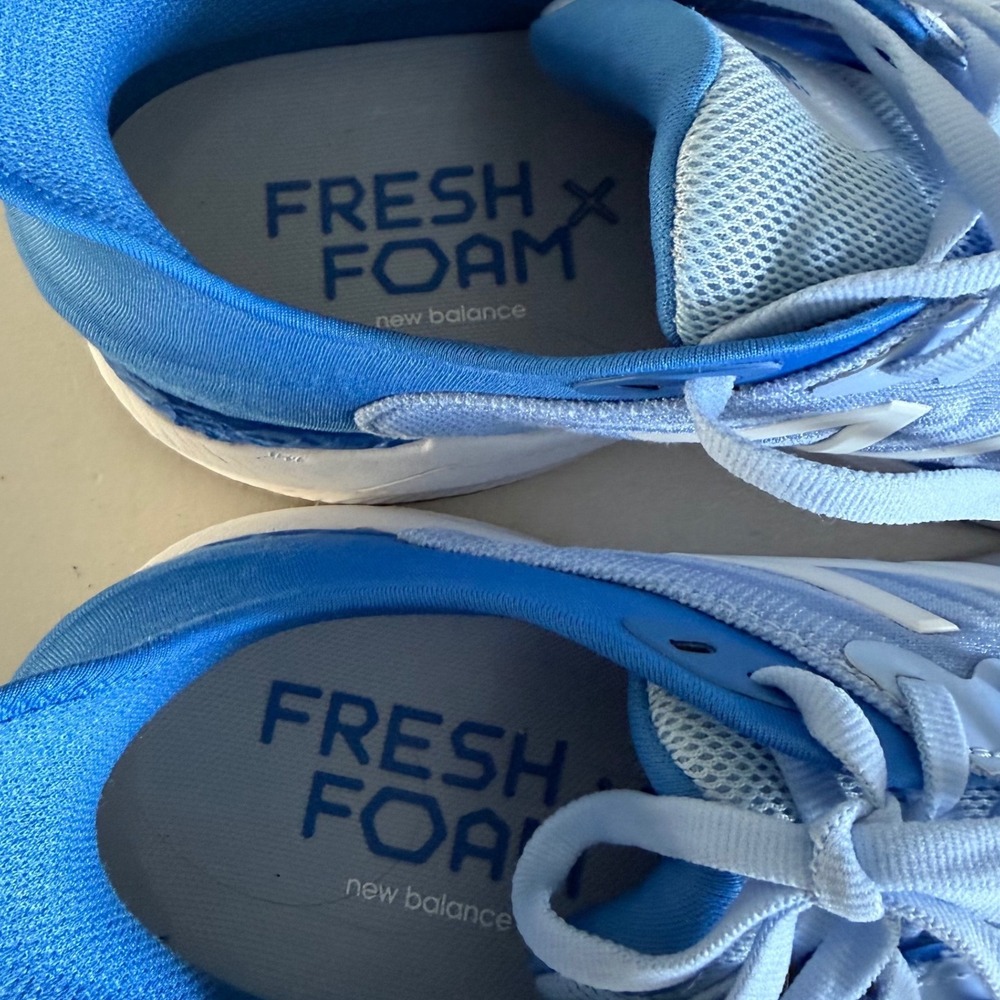 New Balance Fresh Foam 860v11 Running Shoes Light Blue W860A11 Womens 8.5 D Wide - Picture 4 of 8
